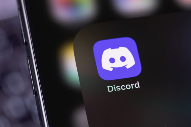 РКН готовится заблокировать Discord. Этот мессенджер создавали для геймеров, но им пользуются даже участники войны в Украине. Аудитория сервиса в России — 40 миллионов человек